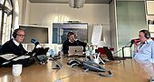 Claudius Blank, Benedict Gross und Wolfgang Schäuble während einer Podcast-Aufzeichnung